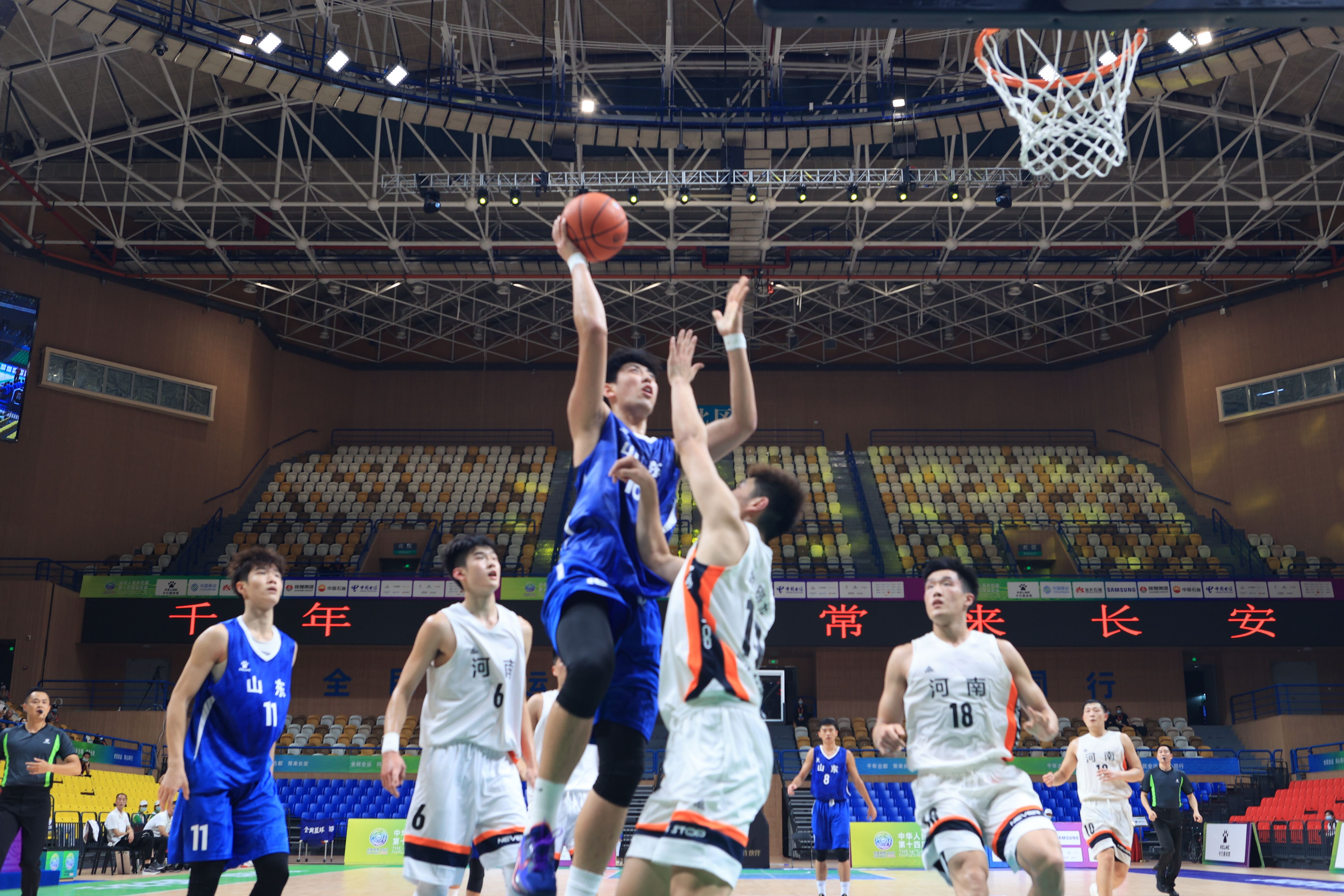 展的基础上 展的基础上